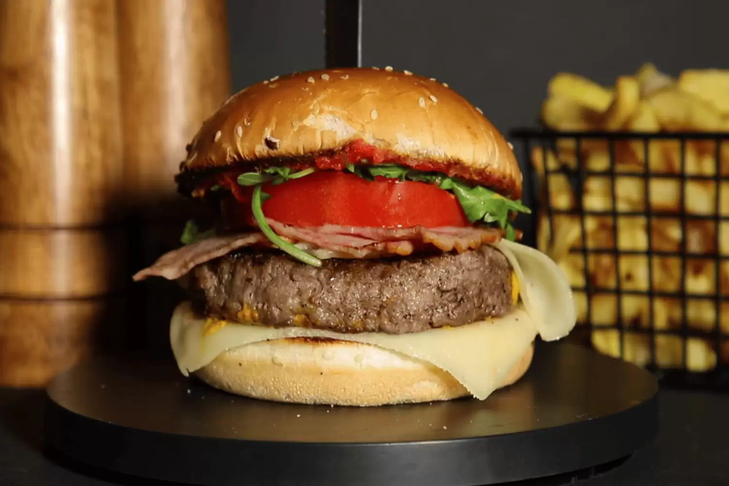 MENIU Burger Athos cu Bacon 520 Gr.
