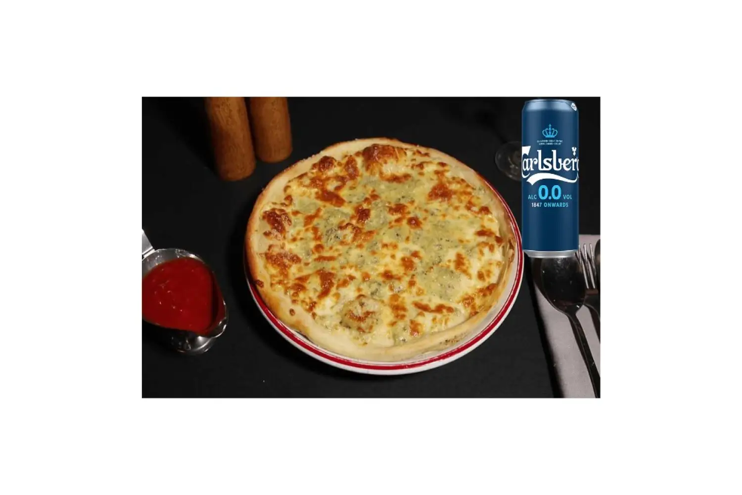 Pizza Quatro Formaggi GIGANT + 1 doza Bere Carlsberg F A Gratuit