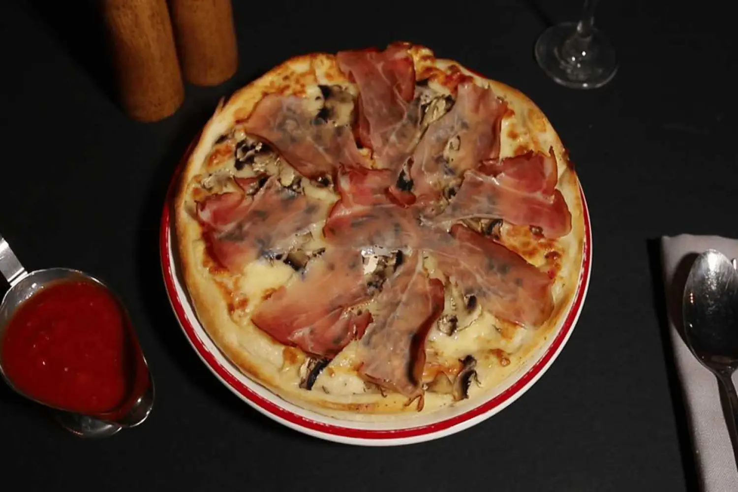 Pizza Prosciutto e Funghi 30 cm