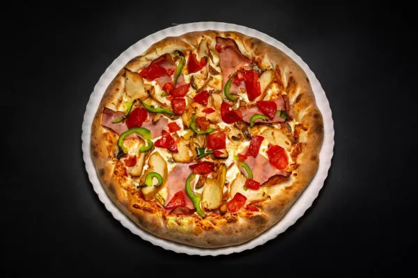 Pizza Speciala Medie 650Gr.